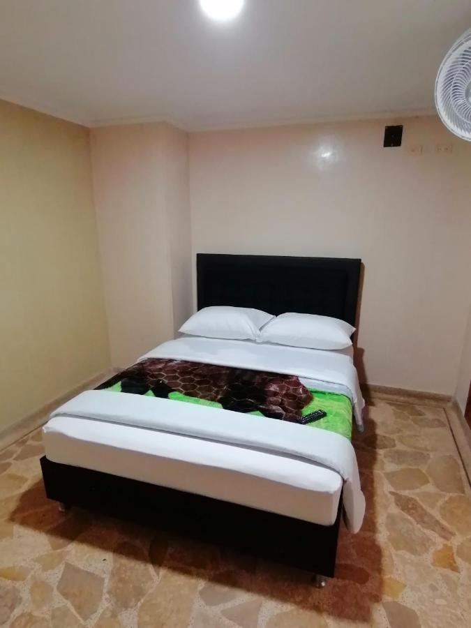 Hotel Golden Suite เปเรย์รา ภายนอก รูปภาพ