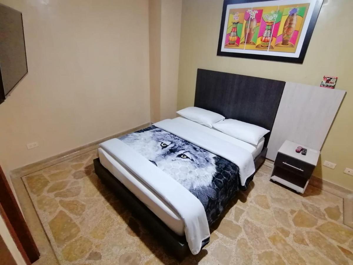 Hotel Golden Suite เปเรย์รา ภายนอก รูปภาพ