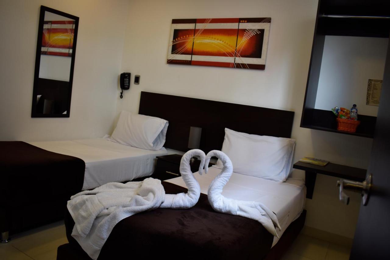 Hotel Golden Suite เปเรย์รา ภายนอก รูปภาพ