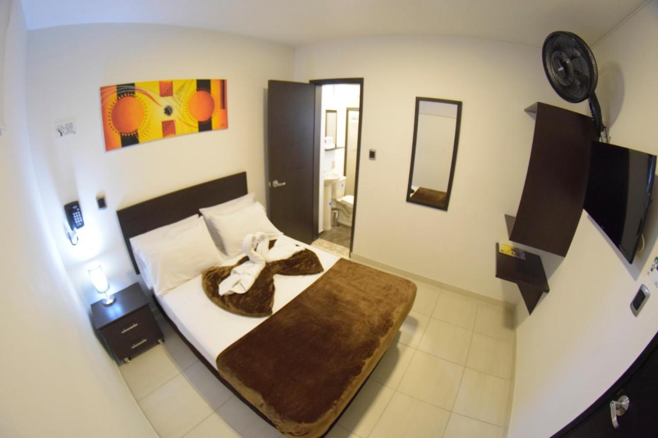 Hotel Golden Suite เปเรย์รา ภายนอก รูปภาพ