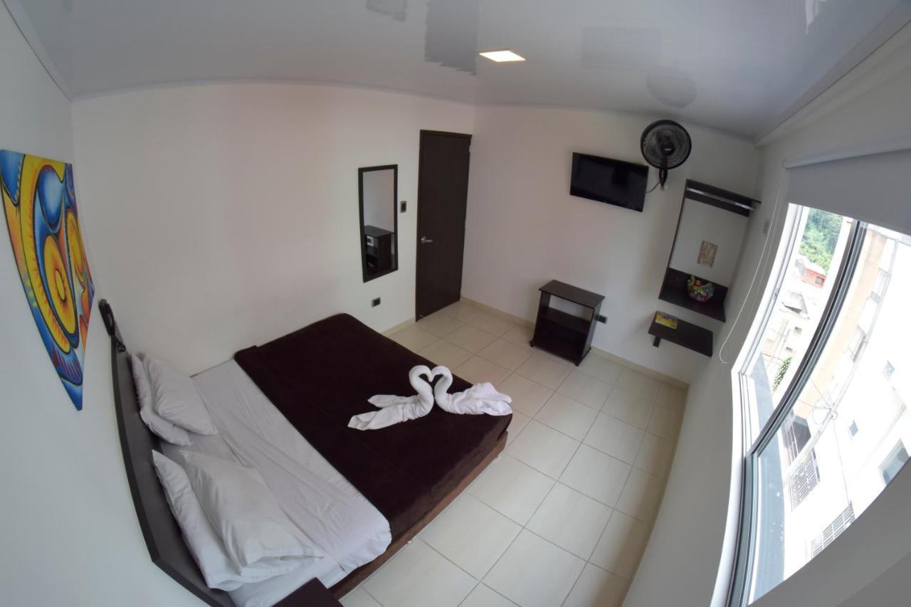 Hotel Golden Suite เปเรย์รา ภายนอก รูปภาพ